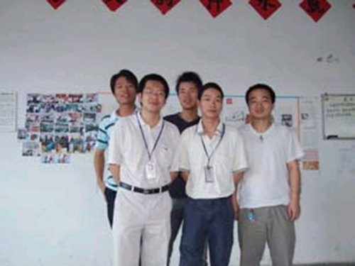 输送南海鞋厂任版师的学员和老师合影